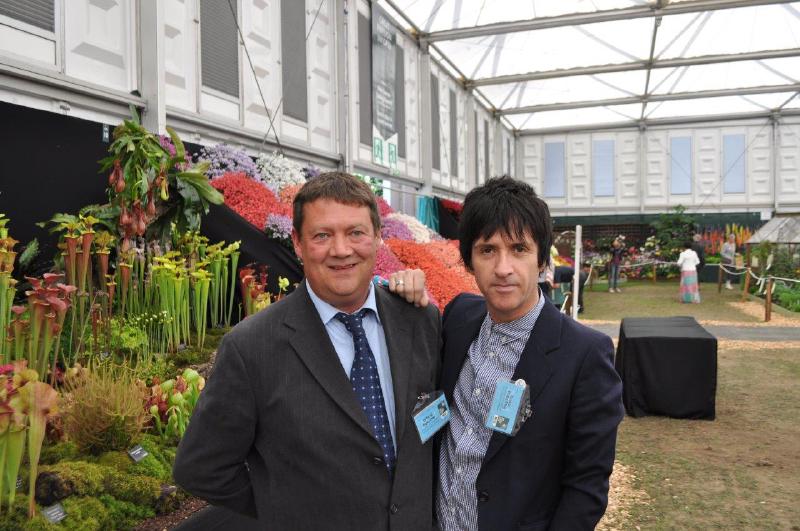 Johnny Marr visiting Matt at Chelsea.